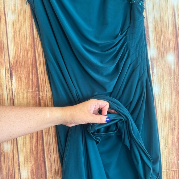 R&M Richards Women Sleeveless Green Sequined Draped Cocktail Party Long Dress 12 - Picture 11 of 12